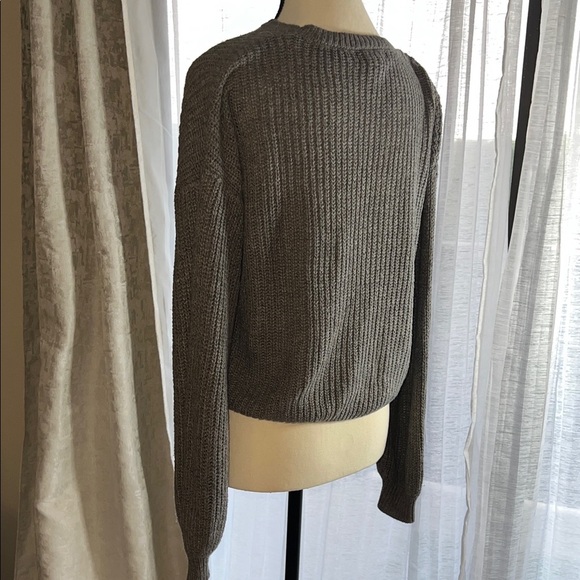 Forever 21 Gray Crew Neck Sweater - Picture 6 of 10